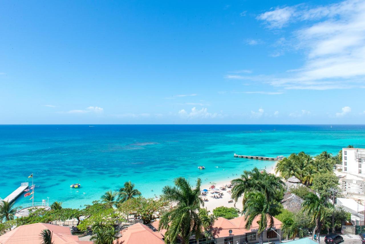 Deluxe Montego Bay Club Studio & Suites Esterno foto